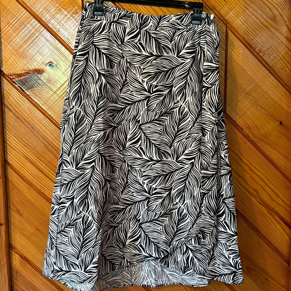 Apricot skirt